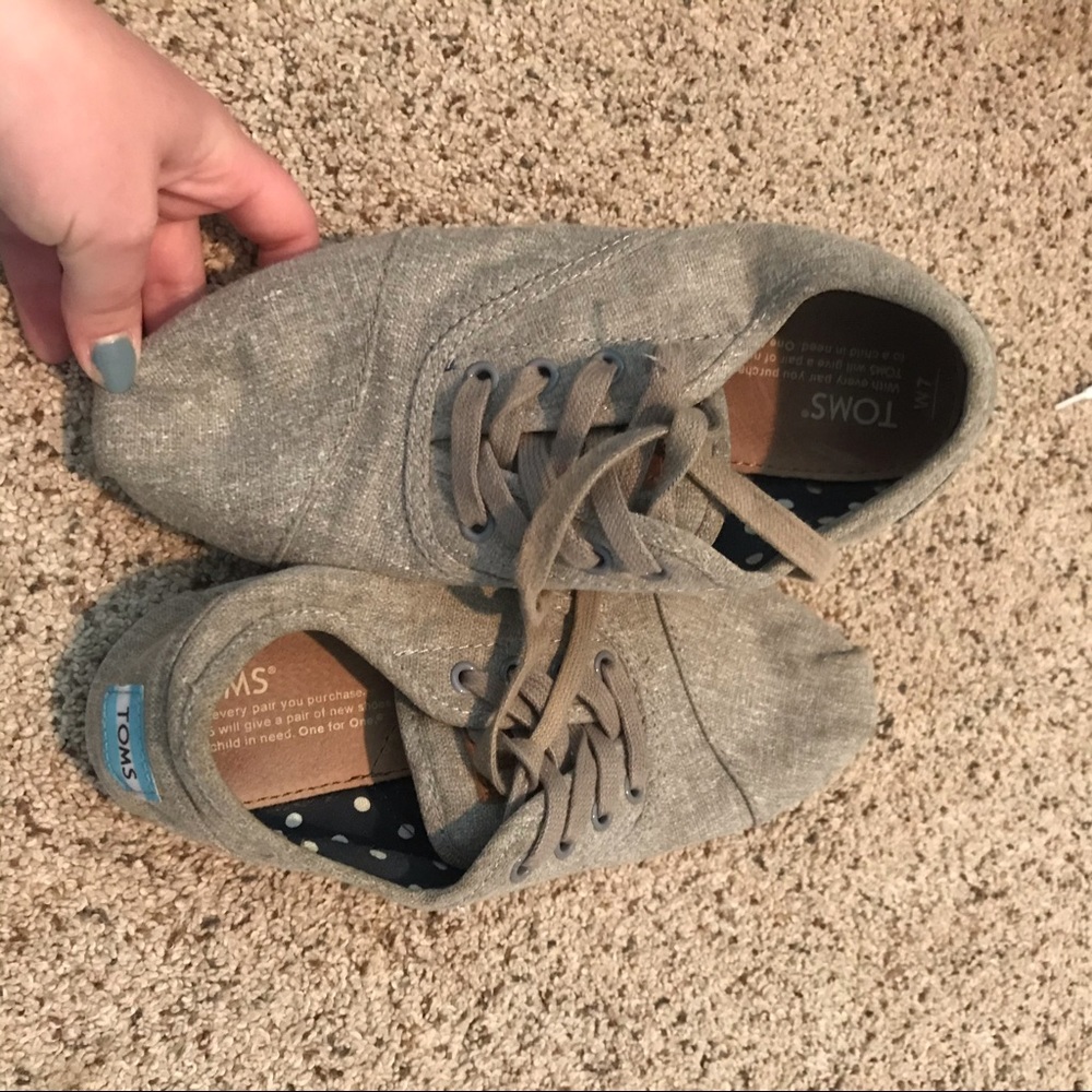 Women’s Toms